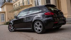 Image 59/60 of Alfa Romeo 147 3.2 GTA (2003)