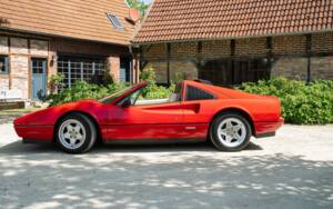 Bild 8/38 von Ferrari 328 GTS (1986)