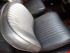 Image 14/32 of SEAT 600 D (1972)
