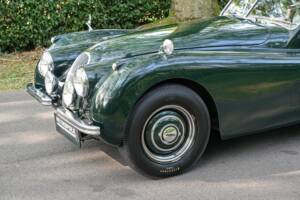 Image 36/50 of Jaguar XK 120 DHC (1953)