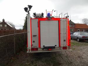 Image 6/8 of Bedford TK (1970)