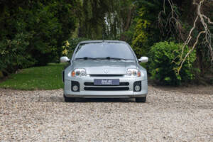 Image 3/26 de Renault Clio II V6 (2001)