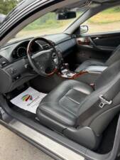 Bild 8/9 von Mercedes-Benz CL 600 (2000)