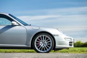 Afbeelding 11/50 van Porsche 911 Carrera 4S (2006)