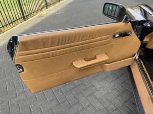 Image 12/50 de Mercedes-Benz 560 SL (1986)