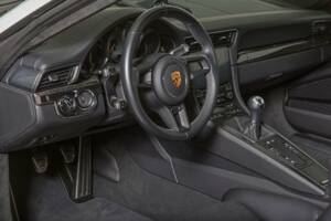 Image 22/25 de Porsche 911 GT3 Touring (2018)