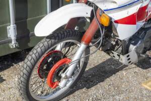 Immagine 19/32 di Yamaha XTZ 750 Super Ténéré (1991)