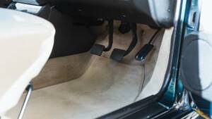 Image 20/50 of Volkswagen Golf Mk I GTI 1.8 (1991)