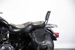 Imagen 23/50 de Harley-Davidson XL 1200 C Sportster Custom (1997)