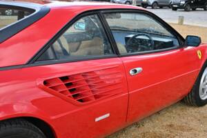 Image 24/50 of Ferrari Mondial 8 (1981)