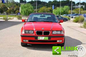 Image 3/10 of BMW 318i (1994)