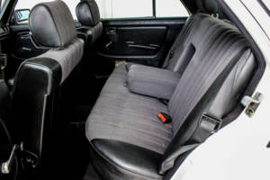 Bild 20/46 von Mercedes-Benz 240 D (1982)
