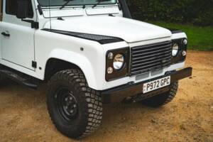 Image 8/50 of Land Rover Defender 90 (1997)