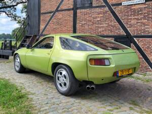 Bild 6/8 von Porsche 928 (1977)