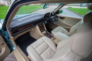 Image 11/31 de Mercedes-Benz 420 SEC (1990)