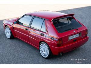 Immagine 6/27 di Lancia Delta HF Integrale (1991)