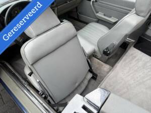 Image 23/46 of Mercedes-Benz 560 SL (1986)
