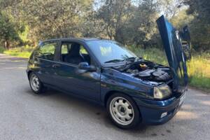 Bild 38/40 von Renault Clio I 1.8 16V (1993)