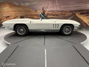 Image 7/50 of Chevrolet Corvette Sting Ray Convertible (1965)
