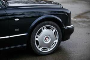 Image 13/50 of Bentley Arnage R (2006)