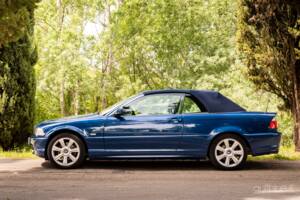 Image 44/56 of BMW 323Ci (2000)
