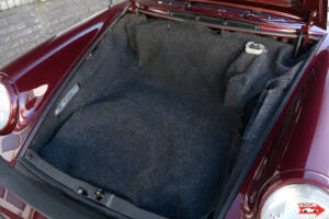 Afbeelding 21/21 van Porsche 911 Carrera 3.2 (1984)