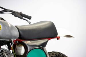 Image 38/38 of CZ 250 Moto Cross (1970)