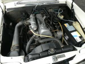 Image 15/20 of Mercedes-Benz 220 D (1972)