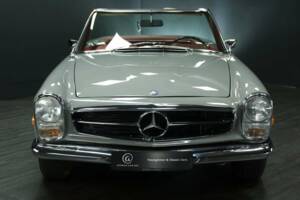 Bild 9/50 von Mercedes-Benz 250 SE (1968)