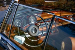 Bild 34/41 von Mercedes-Benz 250 SE (1967)