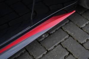 Image 46/50 of Aston Martin Vanquish S Volante (2018)