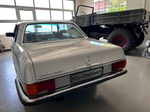 Image 10/61 of Mercedes-Benz 280 CE (1974)