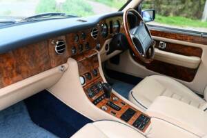 Bild 12/25 von Bentley Turbo R (1996)