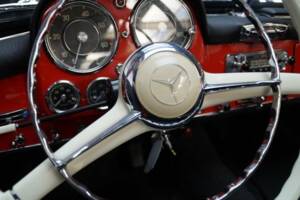 Afbeelding 49/50 van Mercedes-Benz 190 SL (1959)
