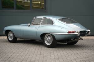 Image 2/50 de Jaguar Type E 3.8 (1962)