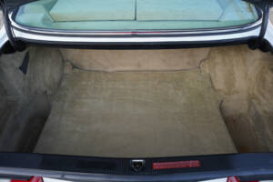 Image 19/50 of Mercedes-Benz 560 SEC (1987)