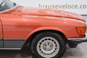 Image 23/89 of Mercedes-Benz 500 SLC (1980)