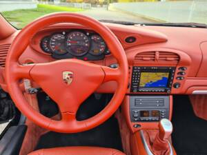 Bild 10/20 von Porsche 911 Carrera 4S (2005)