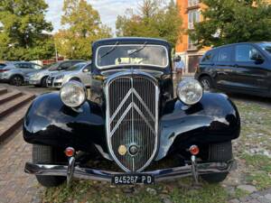 Bild 1/7 von Citroën Traction Avant 11 BL (1952)