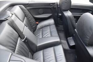 Image 29/46 of BMW 320i (1995)