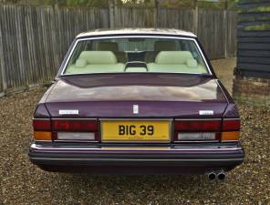 Image 8/50 of Rolls-Royce Silver Spur IV (1997)