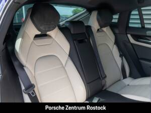 Bild 25/33 von Porsche Panamera 4 E-Hybrid (1900)
