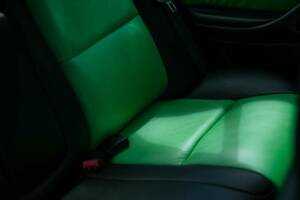 Image 19/45 of Holden LSV R300 (2002)