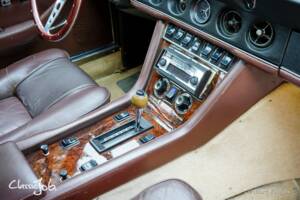 Bild 38/52 von Jensen Interceptor  MK III (1972)
