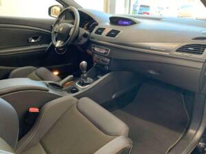 Immagine 23/43 di Renault Mégane RS (2011)