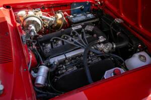 Image 17/45 of Alfa Romeo 2000 GT Veloce (1975)