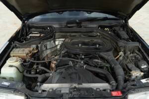 Bild 42/48 von Mercedes-Benz 200 CE (1990)