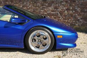 Afbeelding 48/50 van Lamborghini Diablo VT Roadster (1996)