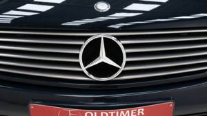 Image 12/15 of Mercedes-Benz 500 SL (1991)