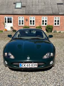 Image 2/15 of Jaguar XKR (2003)